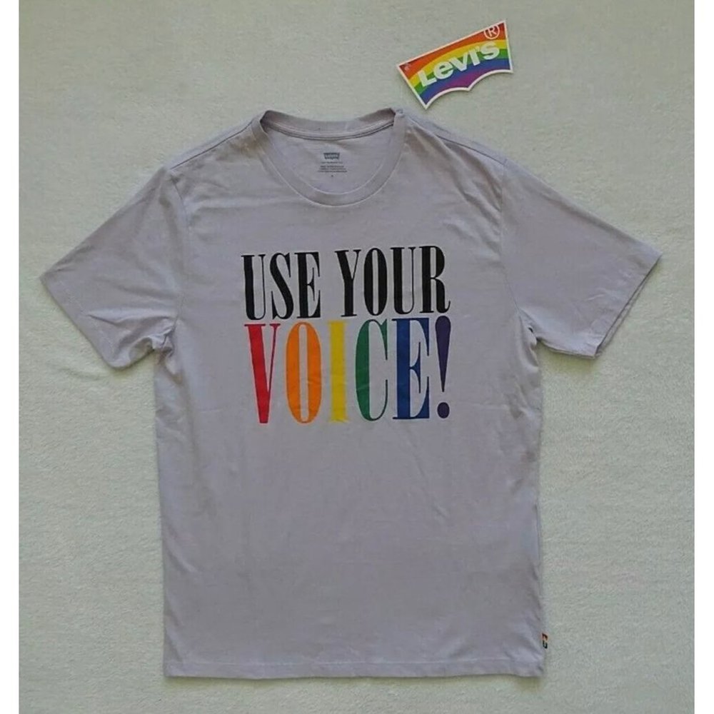 Levi's Community Pride Graphic T-Shirt